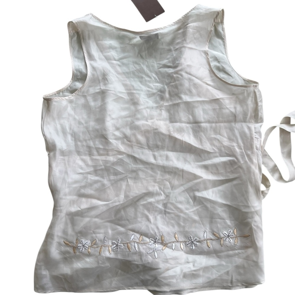 New Anthropologie silk top - Picture 2 of 4